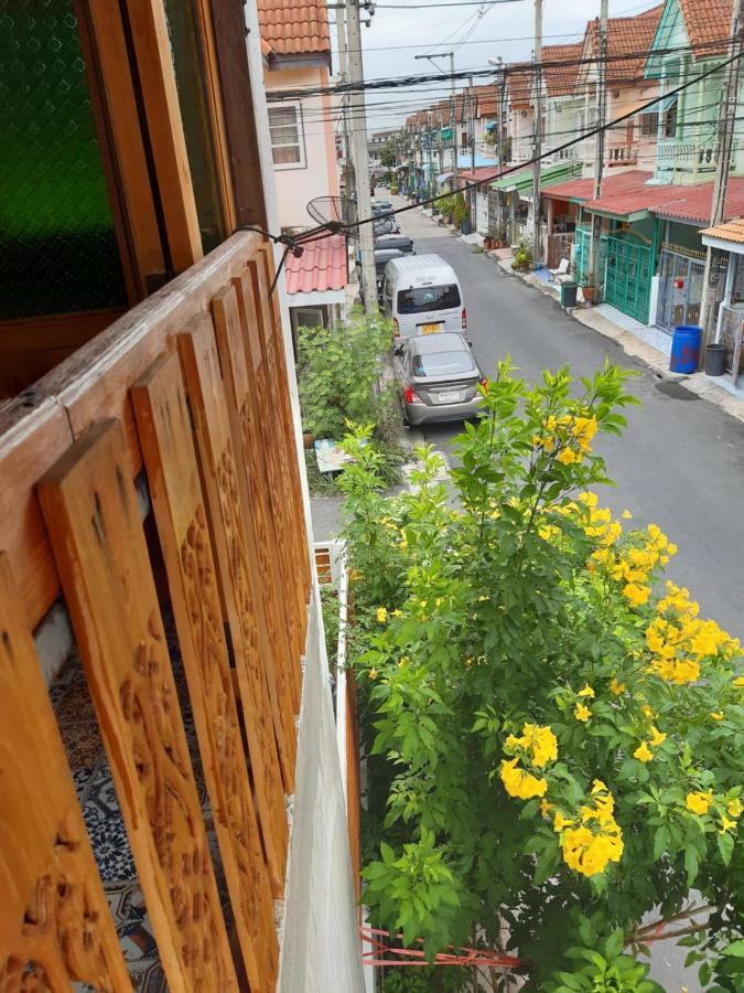 A & P House Apartment Bangkok Bagian luar foto