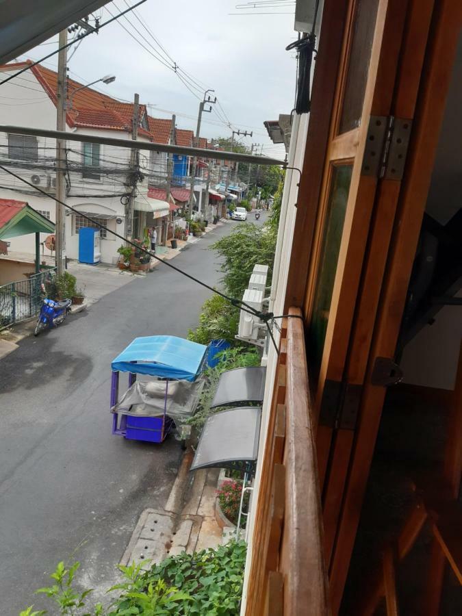 A & P House Apartment Bangkok Bagian luar foto