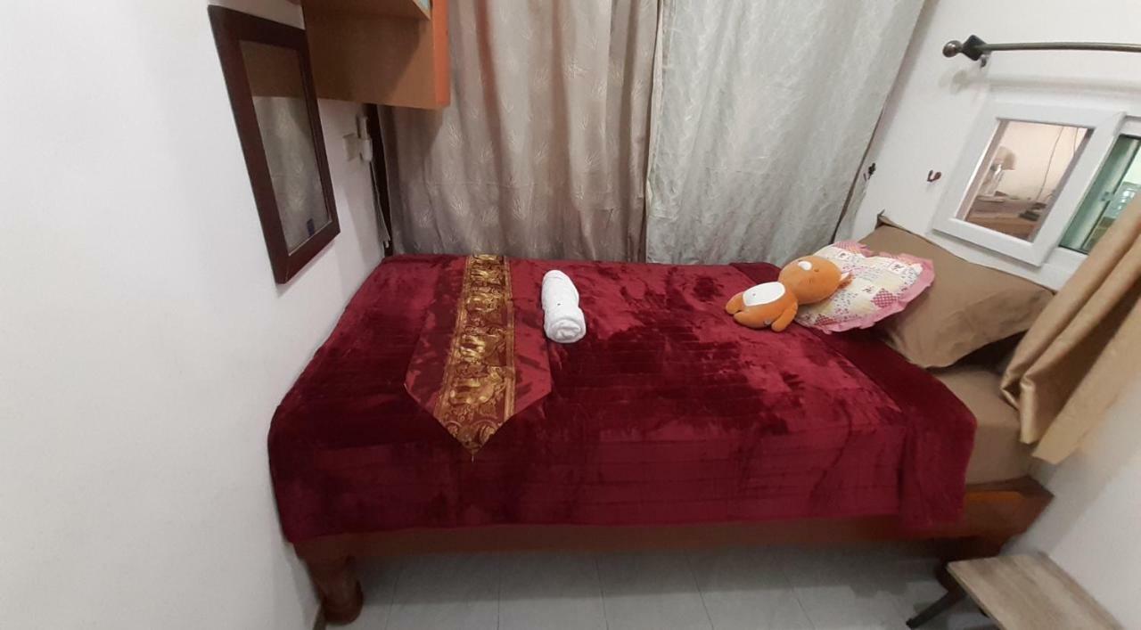A & P House Apartment Bangkok Bagian luar foto