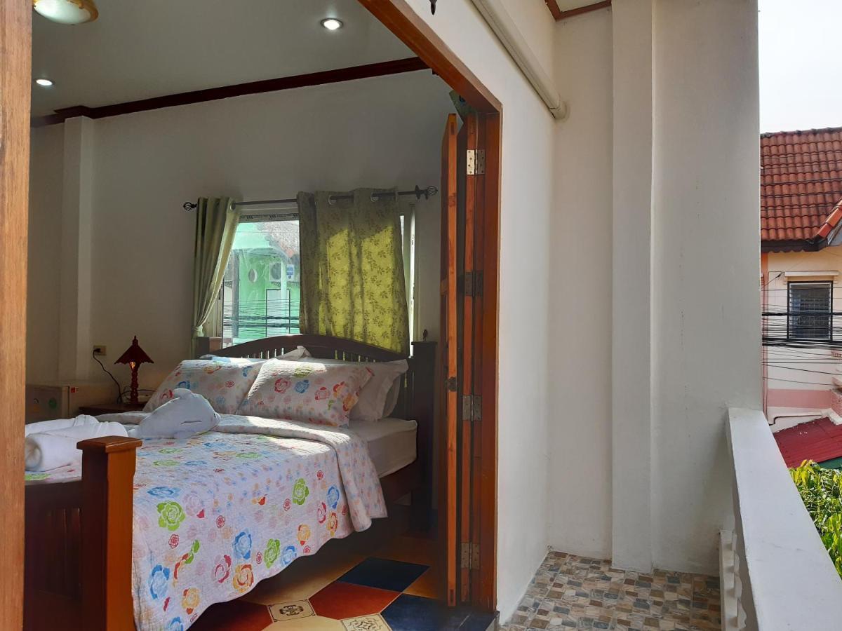 A & P House Apartment Bangkok Bagian luar foto