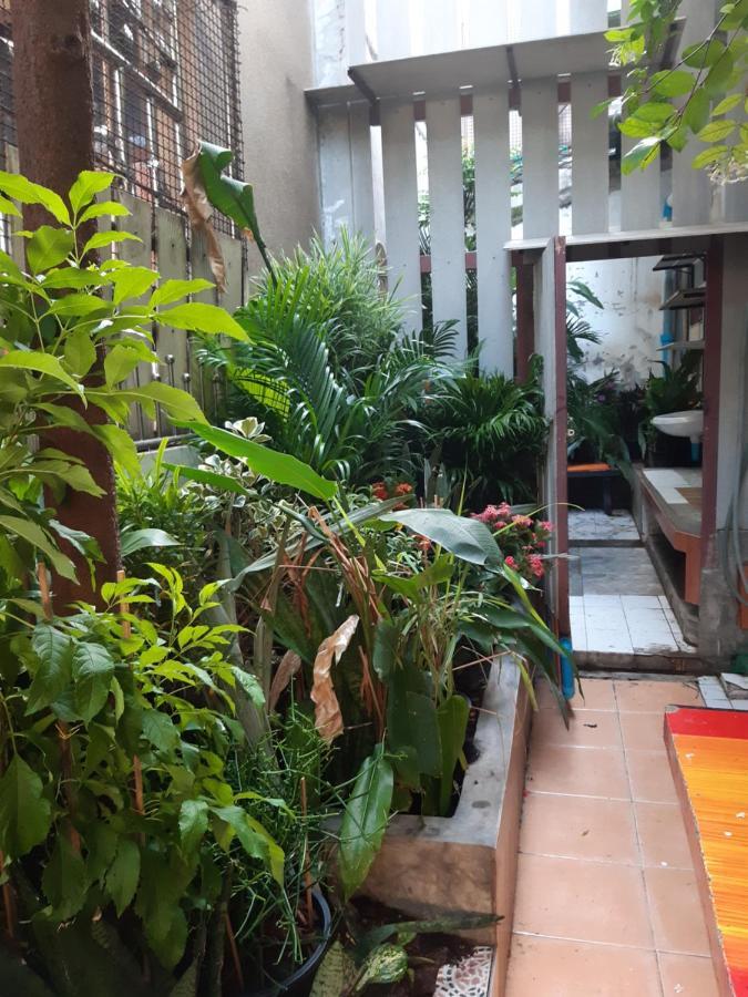 A & P House Apartment Bangkok Bagian luar foto