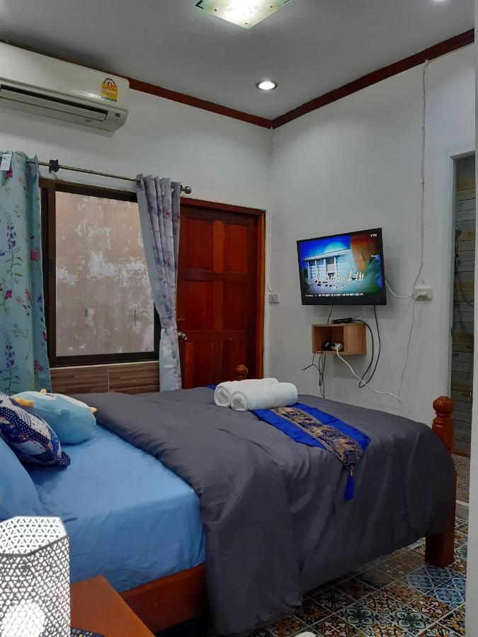 A & P House Apartment Bangkok Bagian luar foto